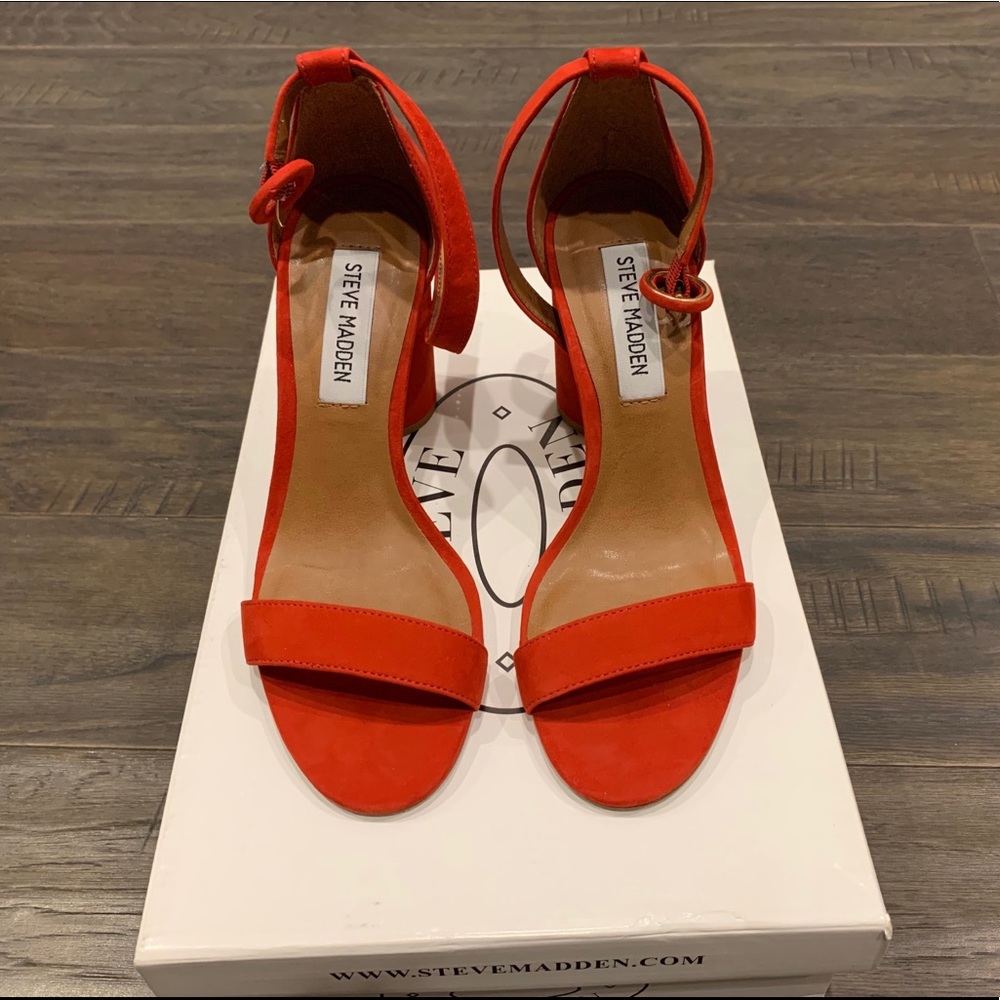 Steve Madden Red Block heels in Size 5M(New)
